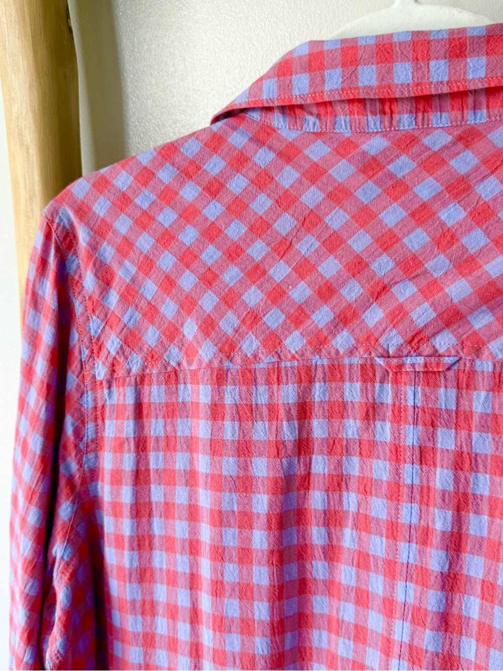 J Crew Women’s Classic Fit Boy Shirt in Crinkle Gingham Cotton Purple Pink 12 - Picture 7 of 8